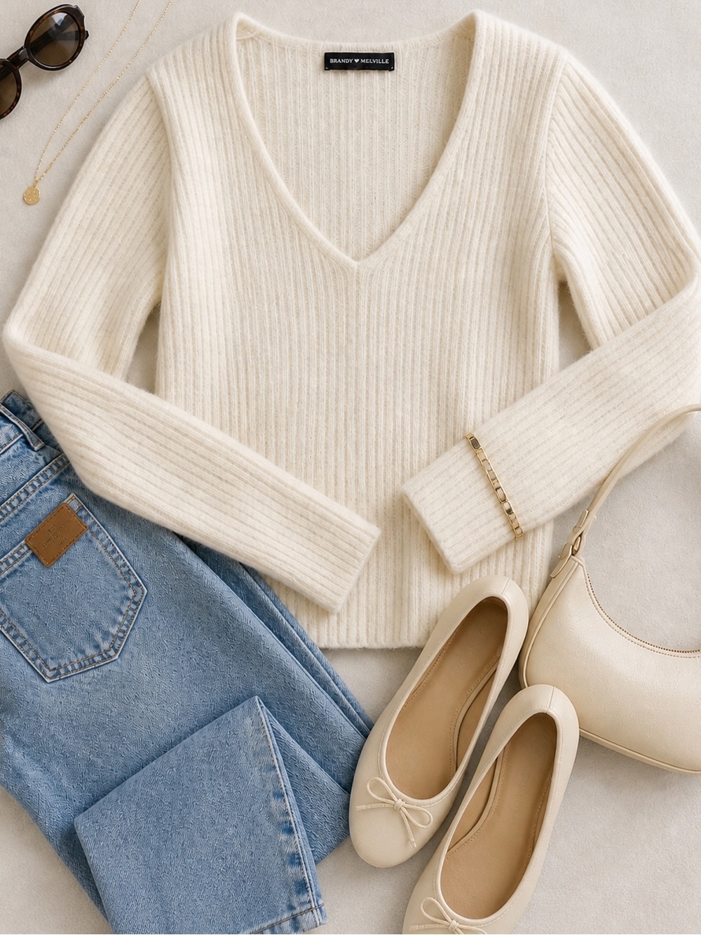 Brandy Melville Ivory Ribbed V Neck Sweater Italian Wool Soft Knit w Free Gift